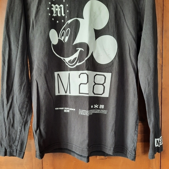 Disney × Neff Mickey Mouse M28 black long sleeve graphic t-shirt Size Medium - Picture 3 of 10